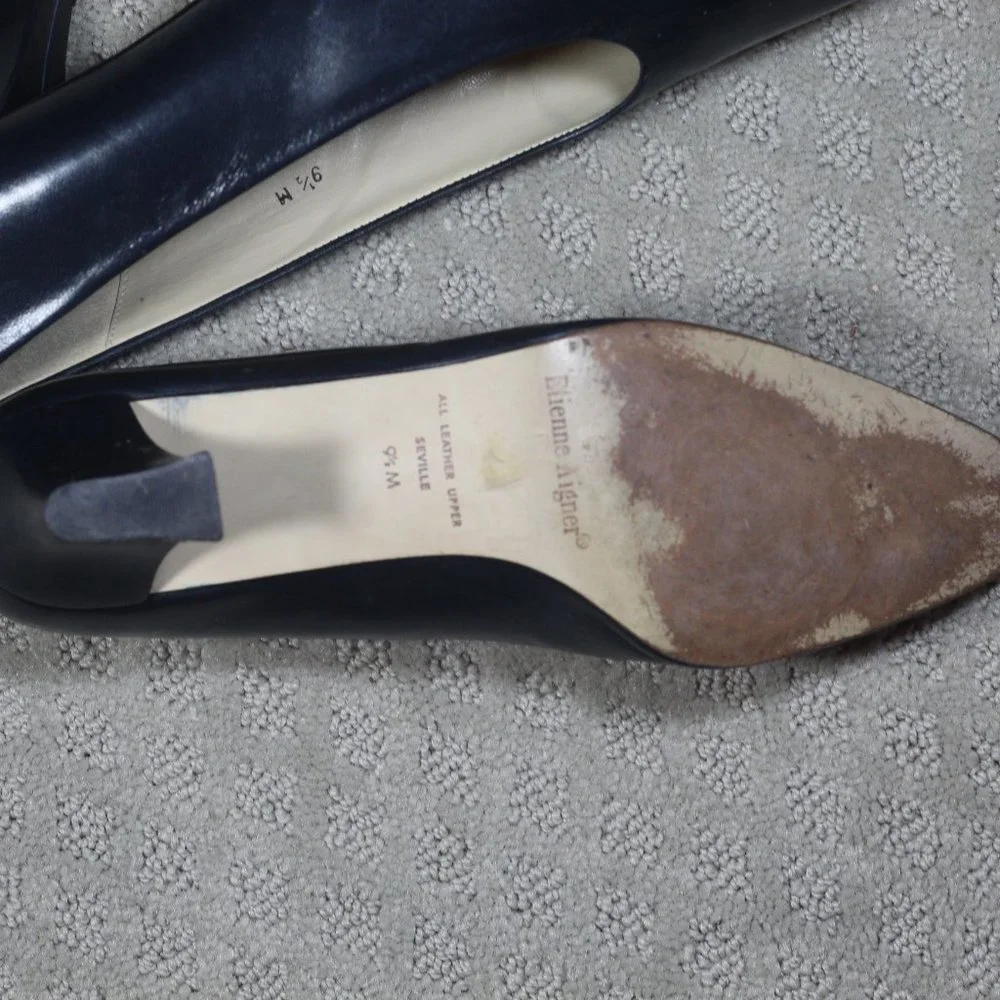 Etienne Aigner Seville Size 9.5 Navy Blue 2.5